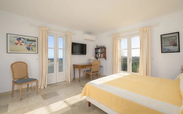 Property slide 10