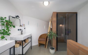 Property slide 10