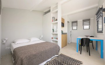 Property slide 17