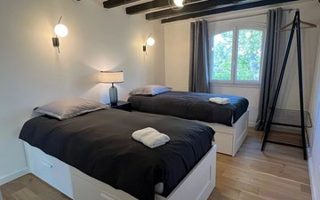 Property slide 20