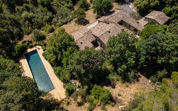Property slide 18