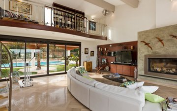 Property slide 14