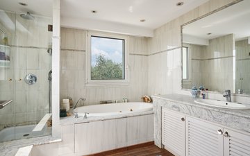 Property slide 20