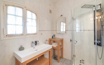 Property slide 17