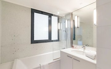 Property slide 10