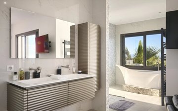 Property slide 14