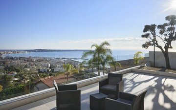 Property slide 4