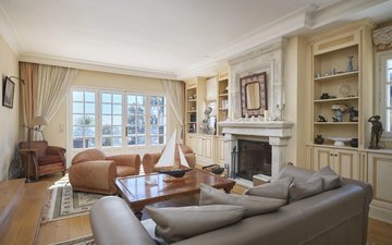 Property slide 8