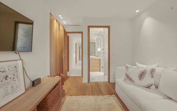 Property slide 14