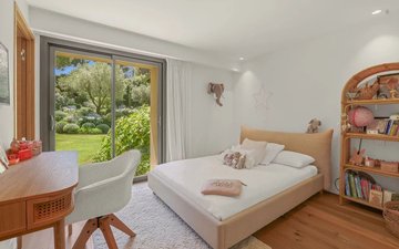 Property slide 10