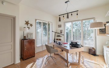Property slide 19