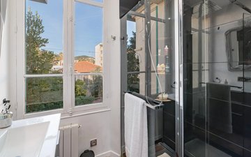 Property slide 16