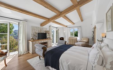 Property slide 15