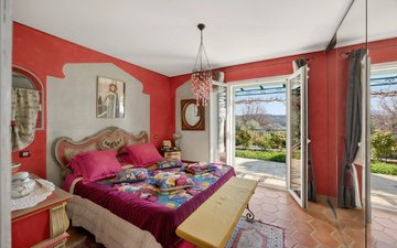 Property slide 10
