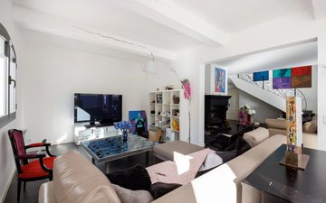 Property slide 7