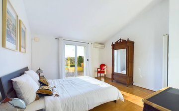 Property slide 11