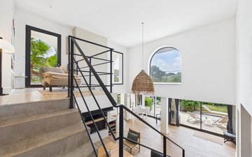 Property slide 10