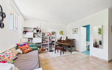 Property slide 9