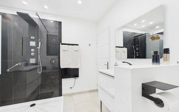 Property slide 16