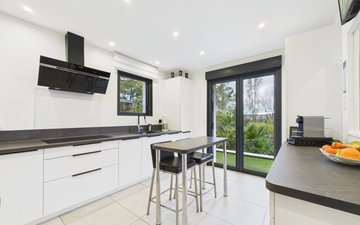 Property slide 10
