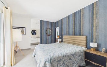 Property slide 17
