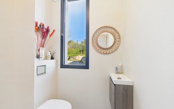 Property slide 14
