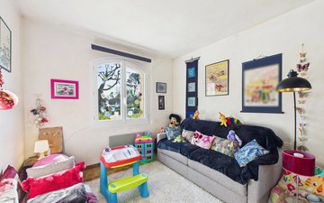 Property slide 10
