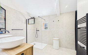 Property slide 19