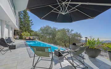 Property slide 5