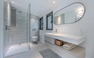 Property slide 18