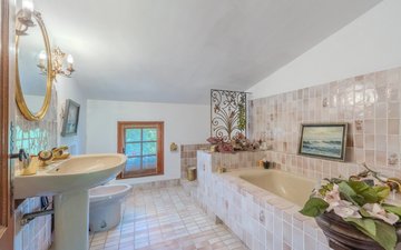 Property slide 15