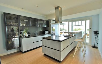 Property slide 10