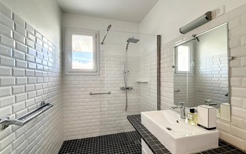 Property slide 15