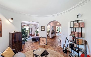 Property slide 4