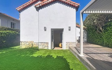 Property slide 15