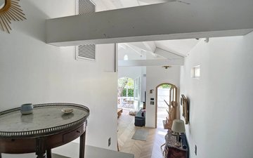 Property slide 17