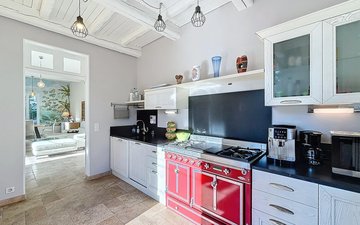Property slide 10