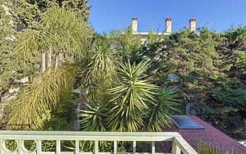 Property slide 14