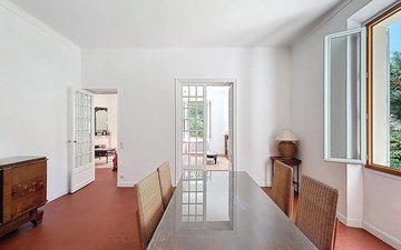 Property slide 4