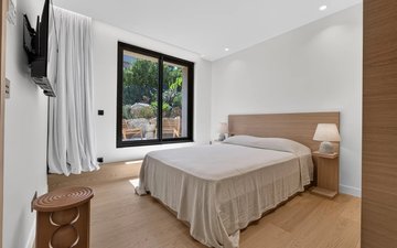 Property slide 17