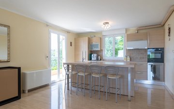 Property slide 8