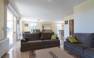 Property slide 11