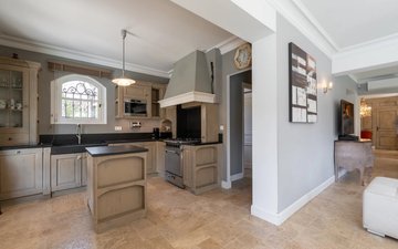 Property slide 10