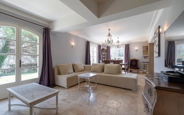Property slide 15