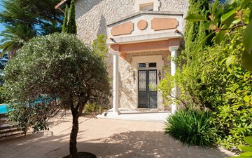 Property slide 15