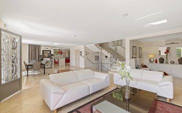Property slide 9