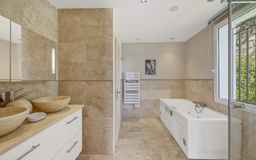 Property slide 14