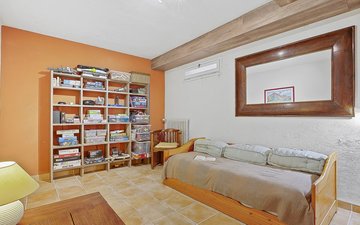 Property slide 17