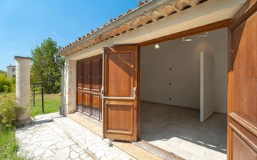 Property slide 7