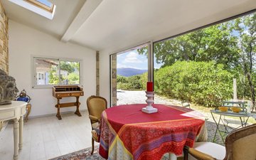 Property slide 17